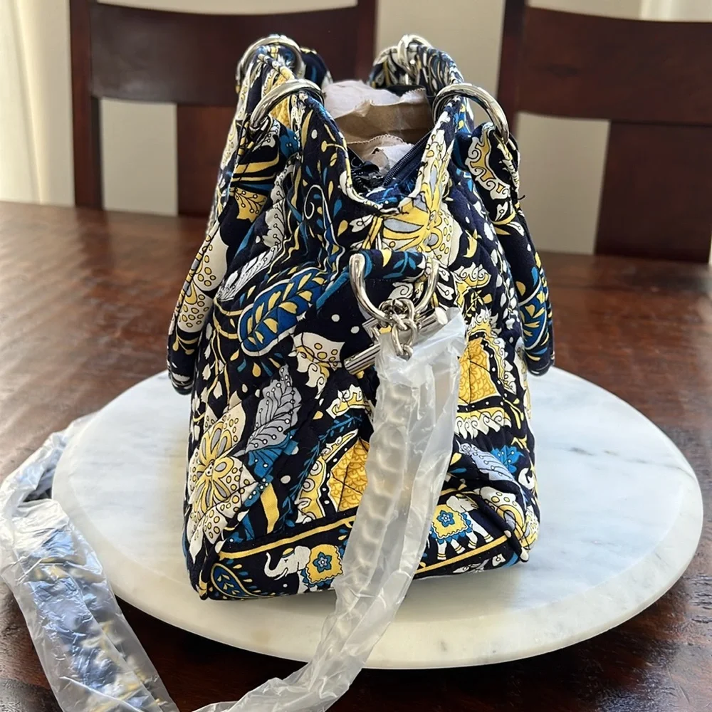 VERA BRADLEY Shoulder Chain Bag in Ellie Blue Bohemian 100% Cotton Quilted